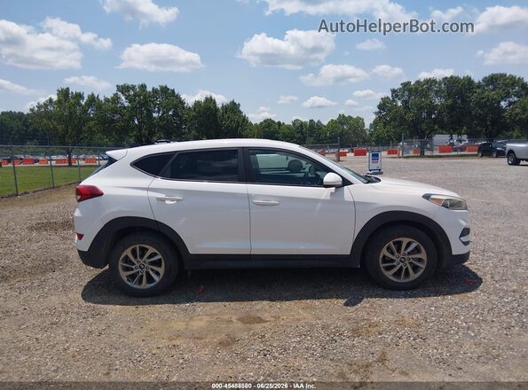 KM8J23A48JU659936 2018 HYUNDAI TUCSON Белый Вид задней части салона