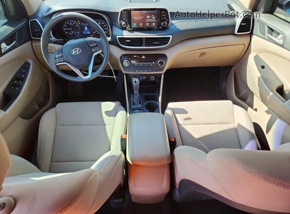 KM8J2CA40LU152290 2020 HYUNDAI TUCSON Белый Вид панели приборов