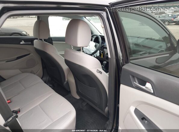 KM8J2CA41LU275709 2020 HYUNDAI TUCSON Black VIN sticker view