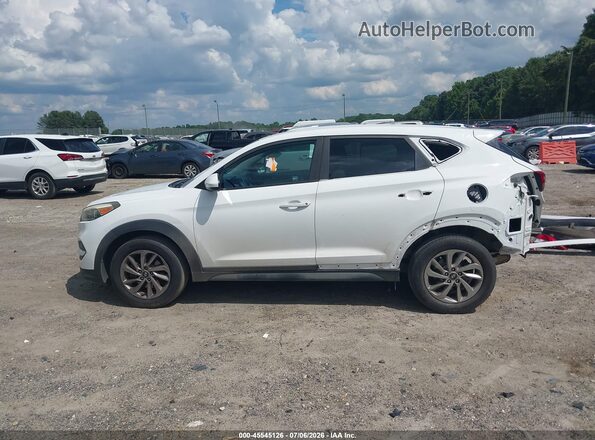 KM8J2CA42JU664680 2018 HYUNDAI TUCSON White 