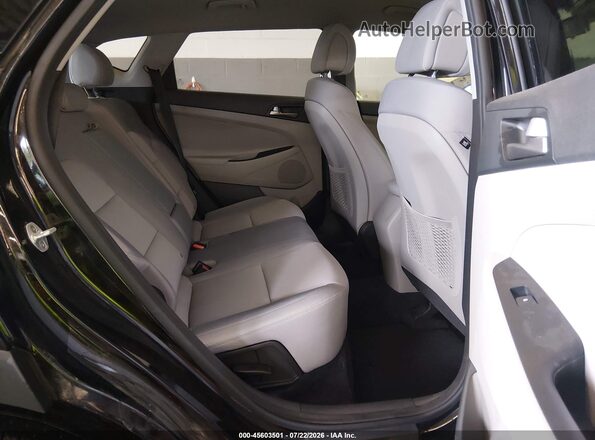 KM8J2CA44JU655799 2018 HYUNDAI TUCSON Black Widok naklejki z numerem VIN