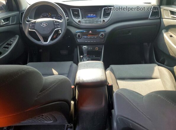 KM8J2CA45JU618339 2018 HYUNDAI TUCSON Gray Vista del salpicadero