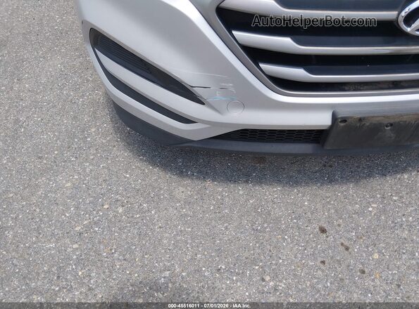 KM8J2CA45JU656265 2018 HYUNDAI TUCSON Серебряный Вид спереди