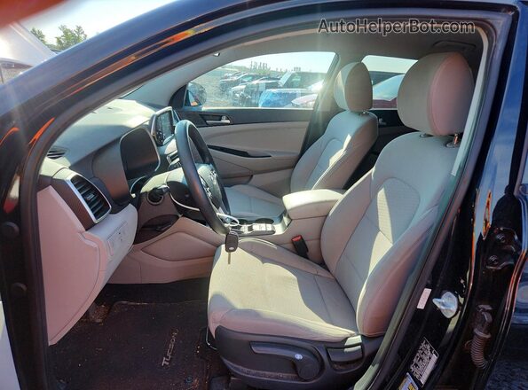 KM8J2CA46LU077787 2020 HYUNDAI TUCSON Черный Вид салона спереди