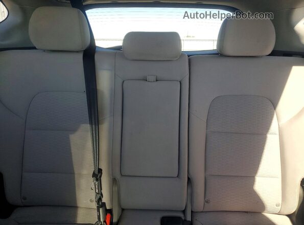 KM8J2CA47KU925321 2019 HYUNDAI TUCSON White Вид задніх сидінь