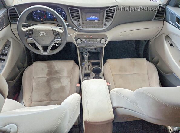 KM8J33A20GU212733 2016 HYUNDAI TUCSON Серебряный Вид панели приборов