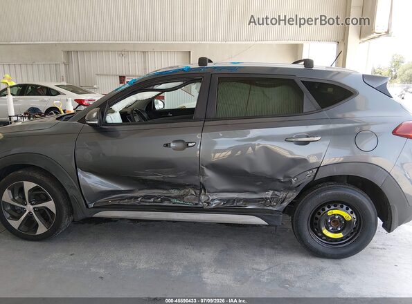 KM8J33A20HU397139 2017 HYUNDAI TUCSON Gray 