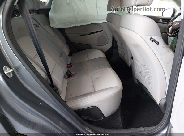 KM8J33A20HU397139 2017 HYUNDAI TUCSON Gray Widok naklejki z numerem VIN