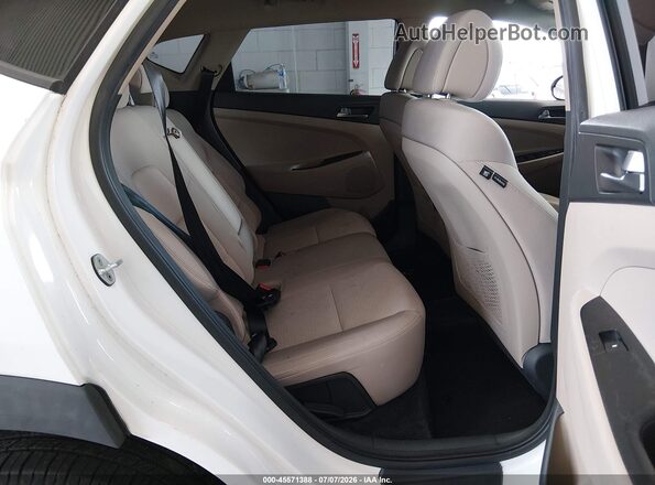 KM8J33A25GU025892 2016 HYUNDAI TUCSON White VIN კოდის სტიკერის ხედი