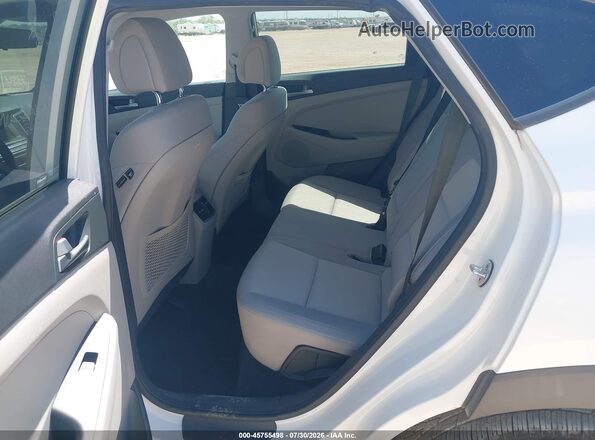 KM8J33A26HU308058 2017 HYUNDAI TUCSON White VIN sticker view