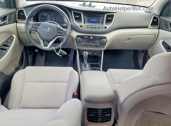 KM8J33A26HU575443 2017 HYUNDAI TUCSON Gray Dashboard view