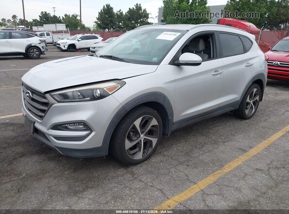 KM8J33A2XGU081617 2016 HYUNDAI TUCSON Silver Front left
