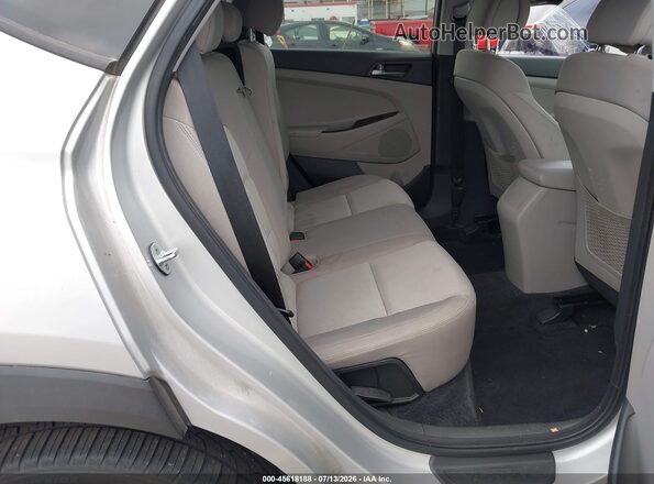 KM8J33A2XGU081617 2016 HYUNDAI TUCSON Silver VIN sticker view