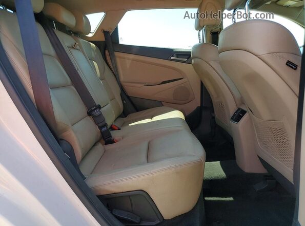 KM8J33A2XGU257355 2016 HYUNDAI TUCSON White Vista interior trasera