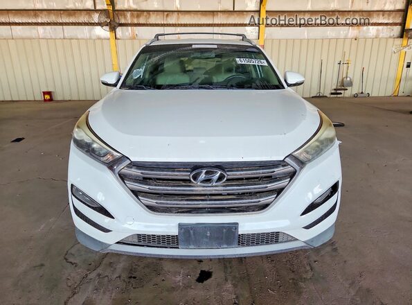 KM8J33A2XGU268601 2016 HYUNDAI TUCSON White Front view