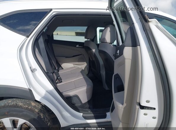 KM8J33A41KU010431 2019 HYUNDAI TUCSON White Widok naklejki z numerem VIN
