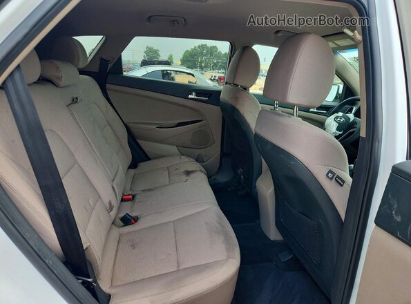 KM8J33A43LU125792 2020 HYUNDAI TUCSON White Rear interior view