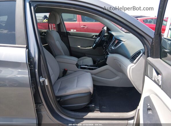 KM8J33A44JU789676 2018 HYUNDAI TUCSON Gray Front interior view