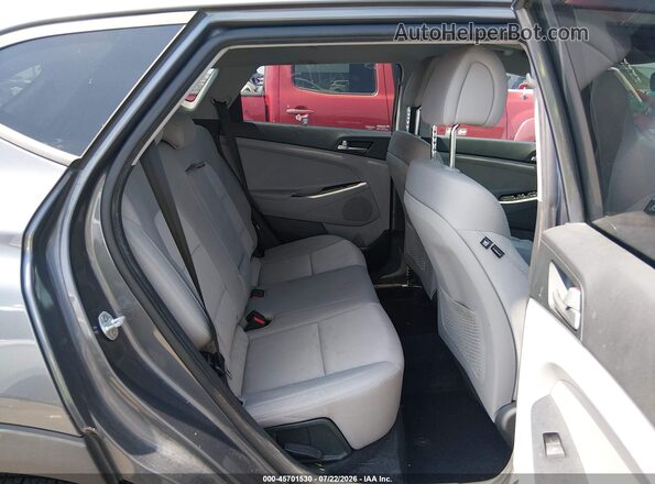 KM8J33A44JU789676 2018 HYUNDAI TUCSON Gray VIN sticker view