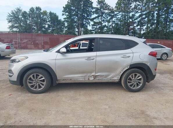 KM8J33A44JU803785 2018 HYUNDAI TUCSON Silver Вид спереду