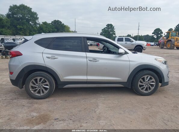 KM8J33A44JU803785 2018 HYUNDAI TUCSON Silver Вид задньої частини салону