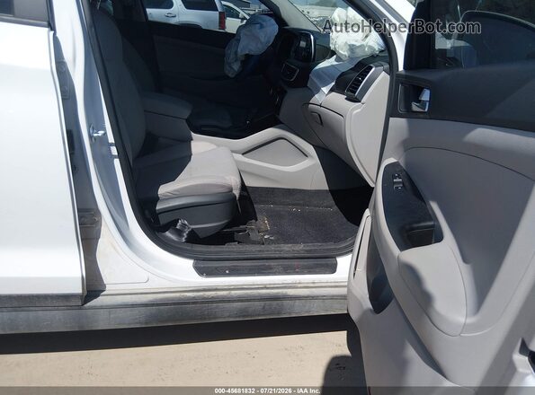 KM8J33A44MU298741 2021 HYUNDAI TUCSON White Front interior view