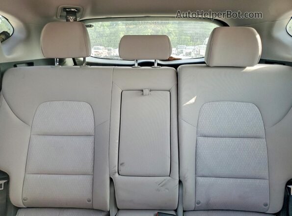 KM8J33A45GU160727 2016 HYUNDAI TUCSON Gray Rear seats view