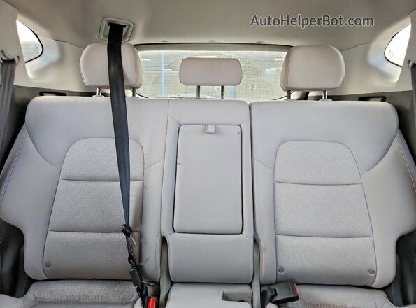 KM8J33A46JU691331 2018 HYUNDAI TUCSON Gray Rear seats view