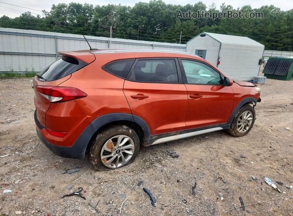 KM8J33A47HU417498 2017 HYUNDAI TUCSON Оранжевый Задняя правая четверть