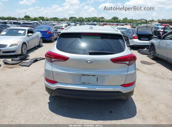 KM8J33A48JU765879 2018 HYUNDAI TUCSON Silver 