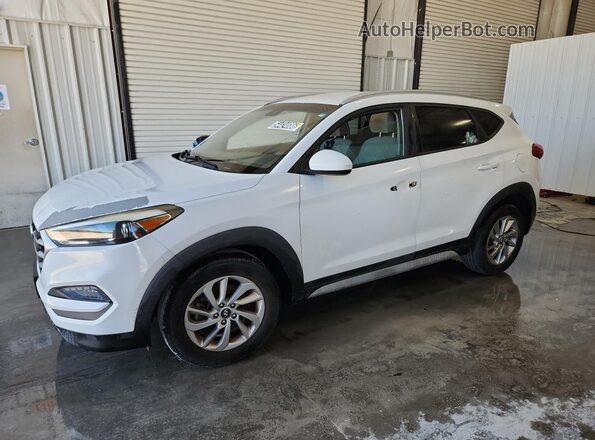 KM8J33A49JU639417 2018 HYUNDAI TUCSON White Widok naklejki z numerem VIN