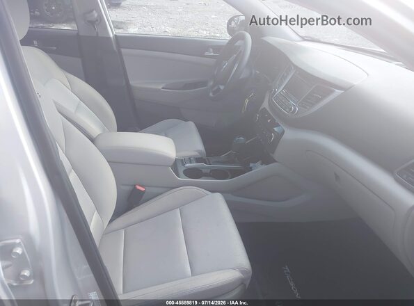KM8J33A4XGU200221 2016 HYUNDAI TUCSON Silver Widok wnętrza z przodu