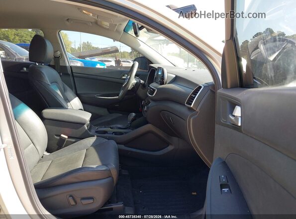 KM8J33AL1MU315616 2021 HYUNDAI TUCSON Серебряный Вид салона спереди