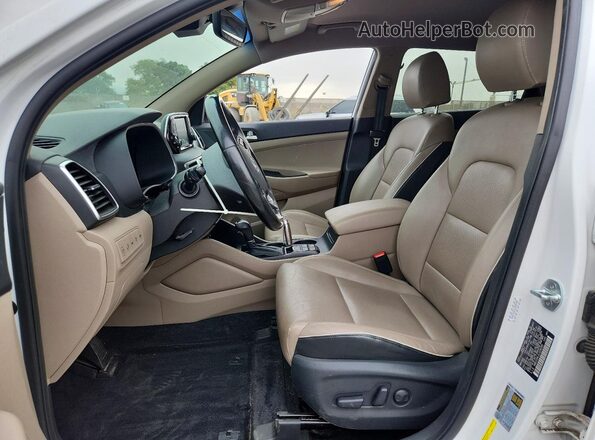 KM8J33AL2LU256395 2020 HYUNDAI TUCSON White Front interior view