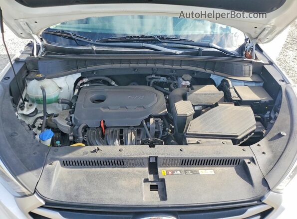 KM8J33AL7JU774418 2018 HYUNDAI TUCSON White უკანა სალონის ხედი