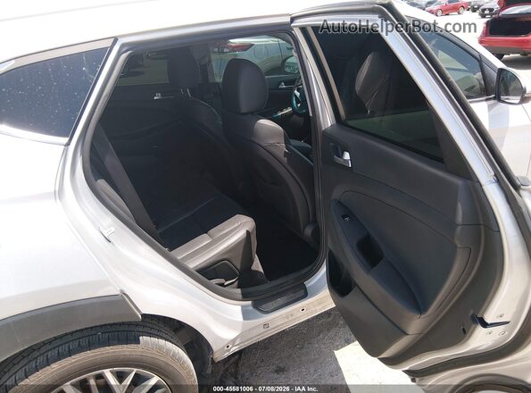 KM8J33AL8KU908645 2019 HYUNDAI TUCSON Silver VIN კოდის სტიკერის ხედი