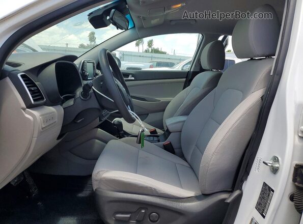 KM8J33AL9MU409954 2021 HYUNDAI TUCSON White Vista interior delantera
