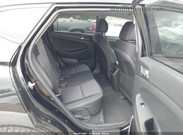 KM8J3CA29HU447679 2017 HYUNDAI TUCSON Black VIN sticker view
