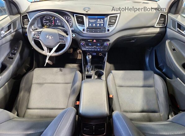KM8J3CA29JU643367 2018 HYUNDAI TUCSON Blue Вид панелі приладів