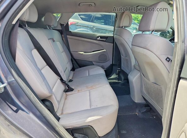KM8J3CA40HU575228 2017 HYUNDAI TUCSON Gray Widok tylnych siedzeń