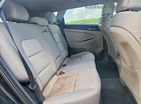 KM8J3CA44HU461801 2017 HYUNDAI TUCSON Черный Вид задних сидений