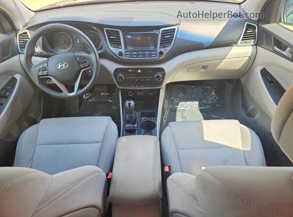 KM8J3CA44HU461801 2017 HYUNDAI TUCSON Черный Вид панели приборов