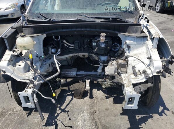 KM8J3CA44JU773591 2018 HYUNDAI TUCSON Белый Вид задней части салона