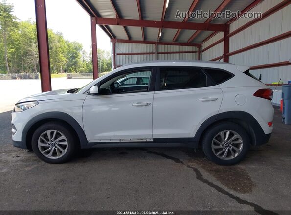 KM8J3CA48GU100294 2016 HYUNDAI TUCSON White Widok wnętrza 360 stopni