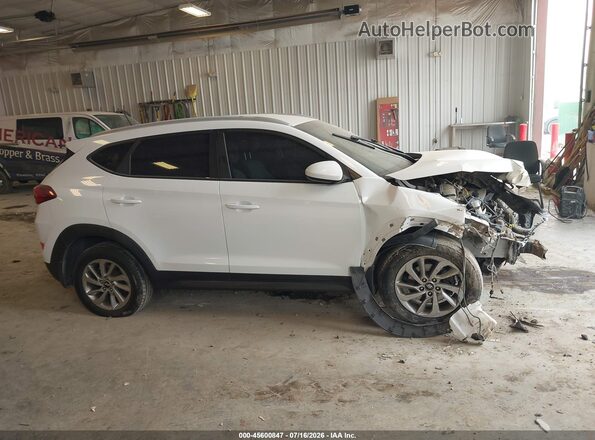 KM8J3CA4XGU023282 2016 HYUNDAI TUCSON Белый Вид щитка приборов