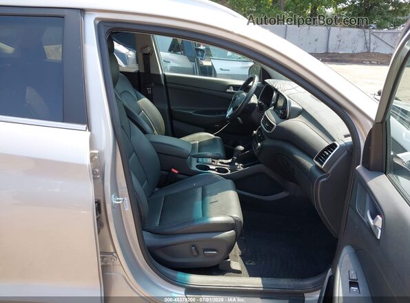 KM8J3CAL0MU377931 2021 HYUNDAI TUCSON Silver Widok wnętrza z przodu