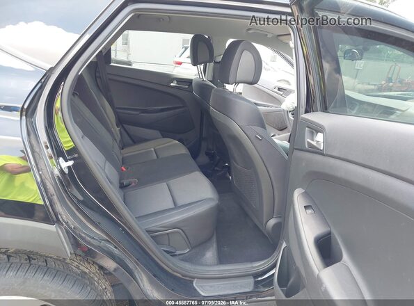 KM8J3CAL4JU746706 2018 HYUNDAI TUCSON Black VIN sticker view