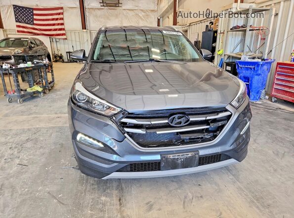 KM8J3CALXJU762862 2018 HYUNDAI TUCSON Gray წინა ხედი