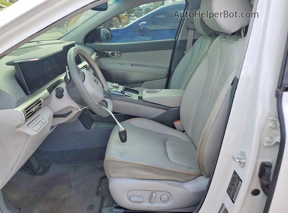 KM8J84A61PU033997 2023 HYUNDAI NEXO White Սալոնի դիմացի տեսք