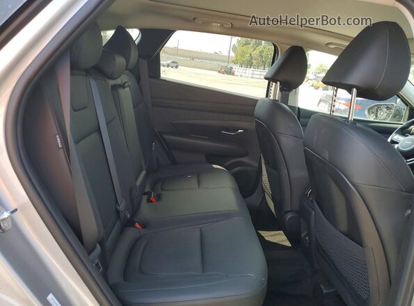 KM8JCDD16SU381480 2025 HYUNDAI TUCSON Silver Rear interior view